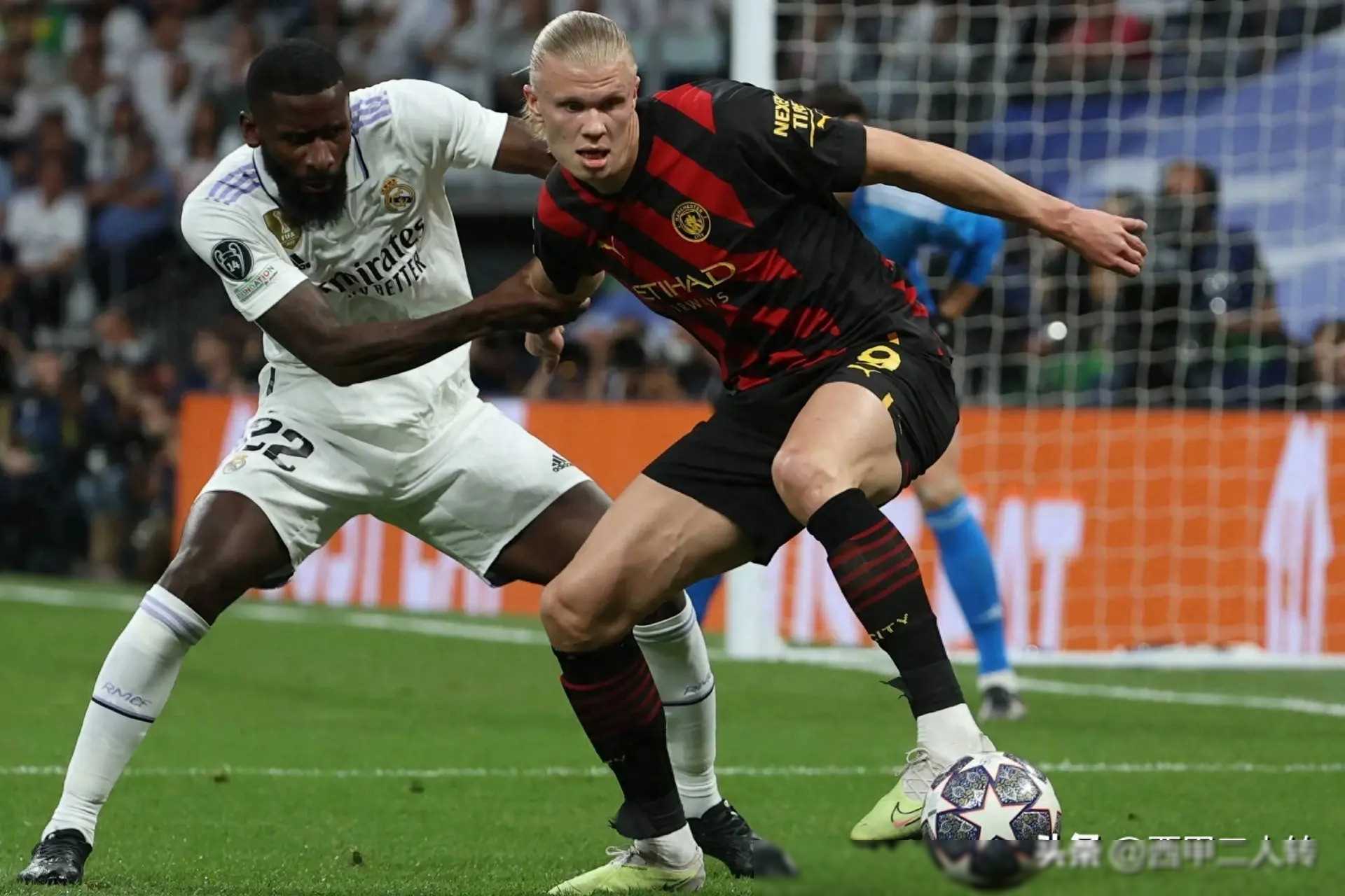 哈兰德在瑞士队比赛中战术调整，表现优异引发热议！全场沸腾不已的简单介绍