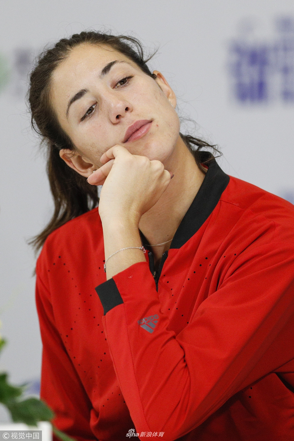 包含穆古鲁扎连续十二场比赛得分超过败北，公牛挑战极限！的词条